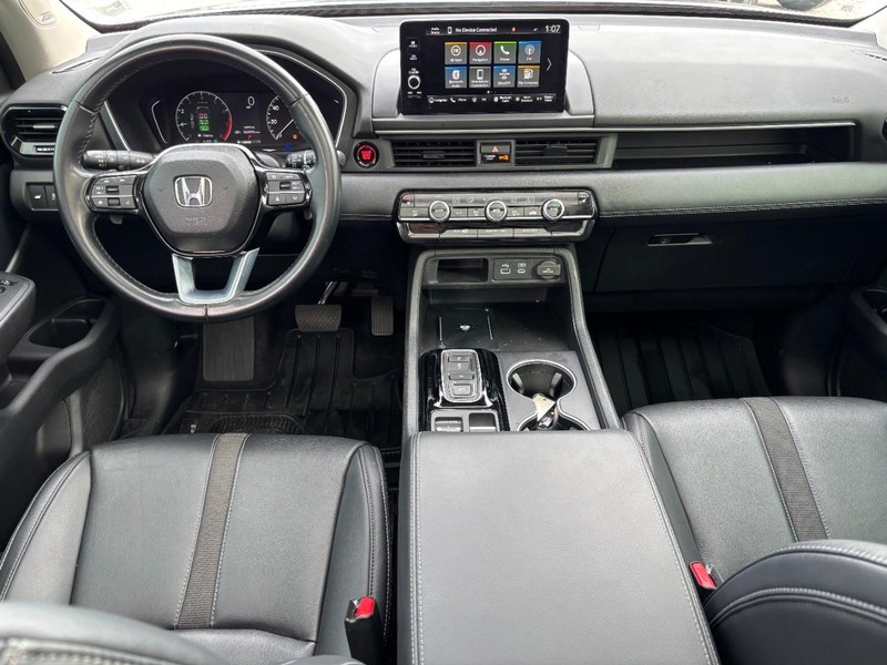 Honda Pilot Vehicle Full-screen Gallery Image 14