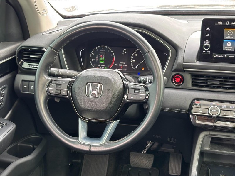 Honda Pilot Vehicle Full-screen Gallery Image 15