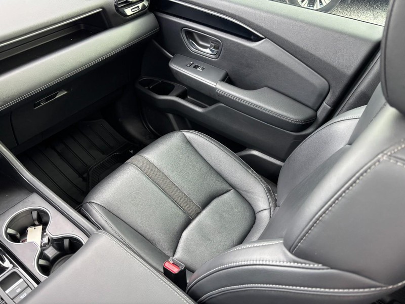 Honda Pilot Vehicle Full-screen Gallery Image 17