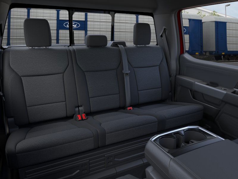 Ford F-150 Vehicle Full-screen Gallery Image 13