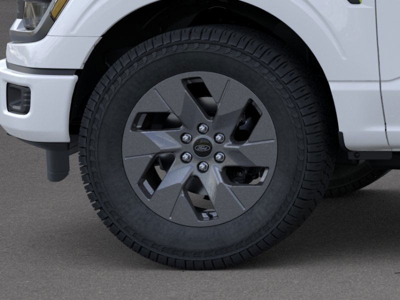 Ford F-150 Vehicle Full-screen Gallery Image 21