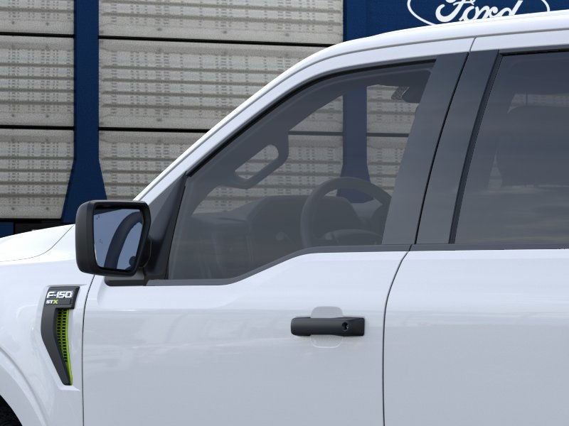 Ford F-150 Vehicle Full-screen Gallery Image 22