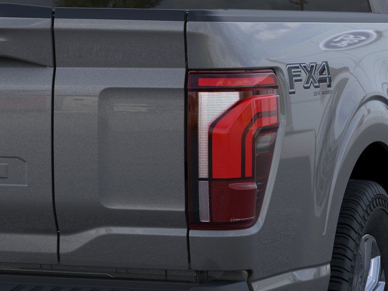 Ford F-150 Vehicle Full-screen Gallery Image 23