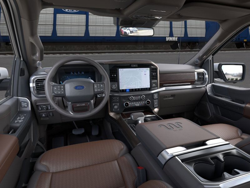 Ford F-150 Vehicle Full-screen Gallery Image 11