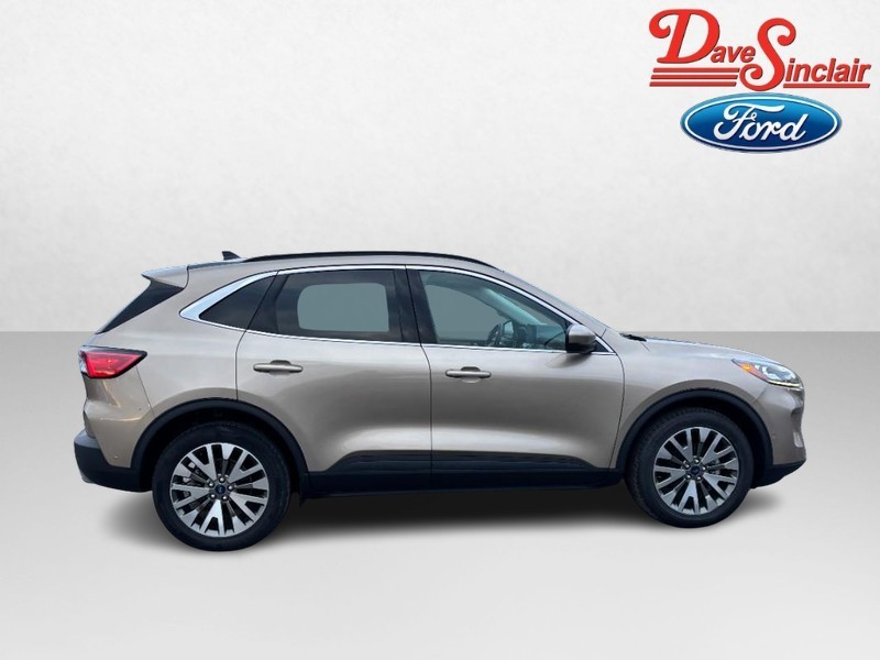 Ford Escape Vehicle Full-screen Gallery Image 05