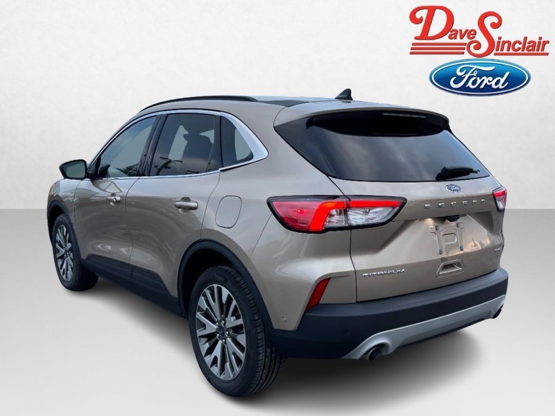 Ford Escape Vehicle Full-screen Gallery Image 09