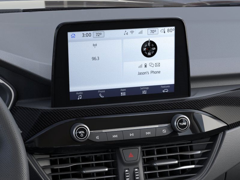 Ford Escape Vehicle Full-screen Gallery Image 16