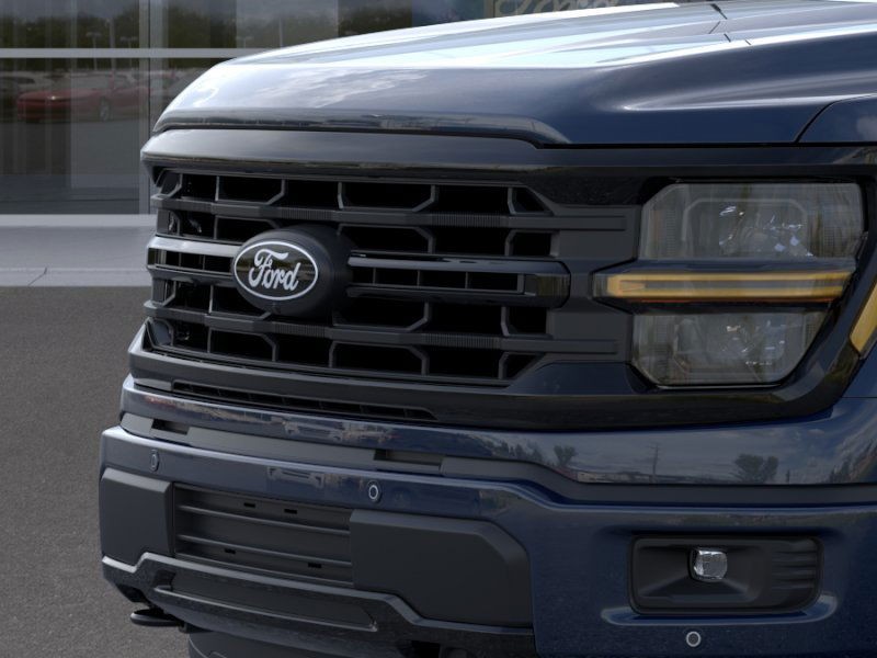 Ford F-150 Vehicle Full-screen Gallery Image 19