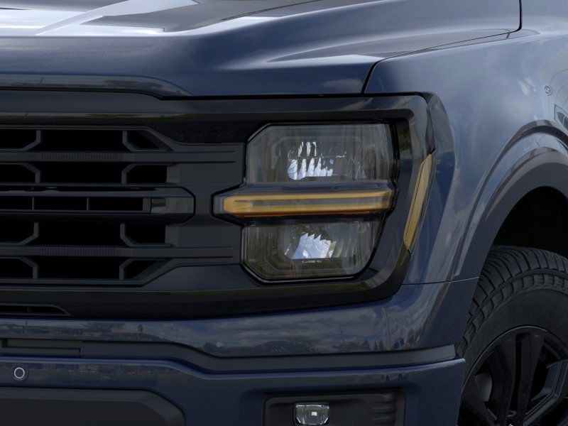 Ford F-150 Vehicle Full-screen Gallery Image 20