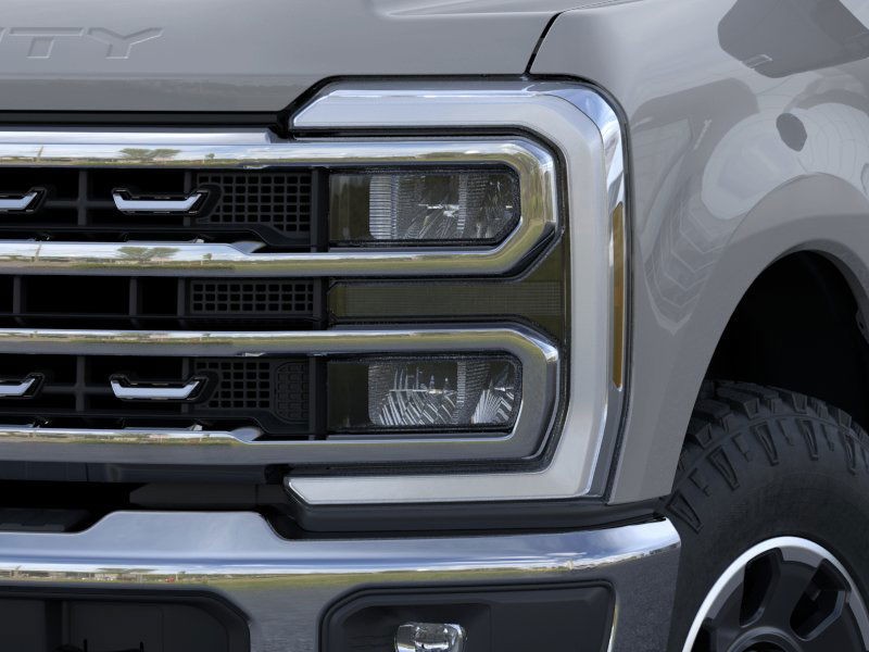 Ford Super Duty F-250 SRW Vehicle Full-screen Gallery Image 20