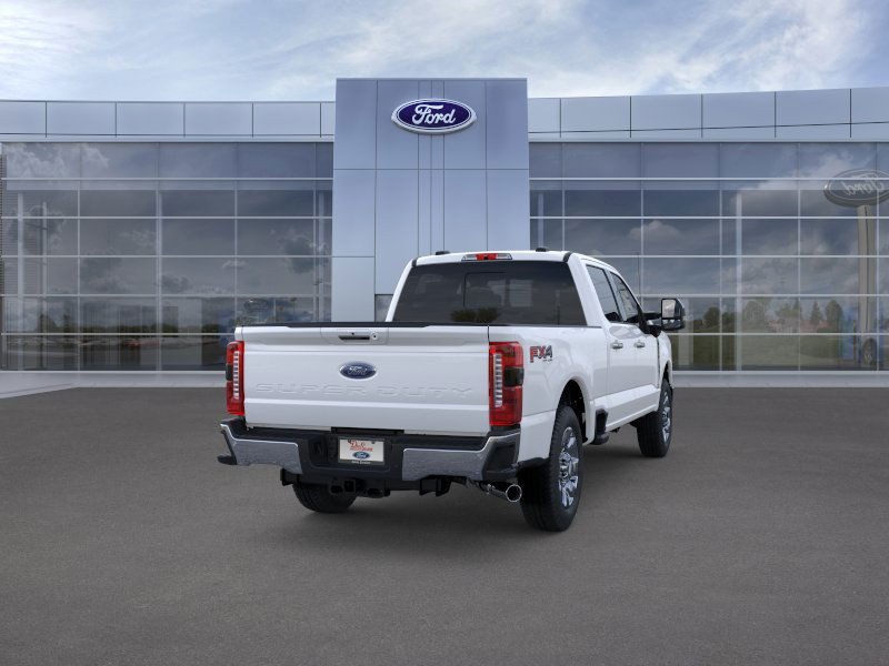 Ford Super Duty F-250 SRW Vehicle Full-screen Gallery Image 10