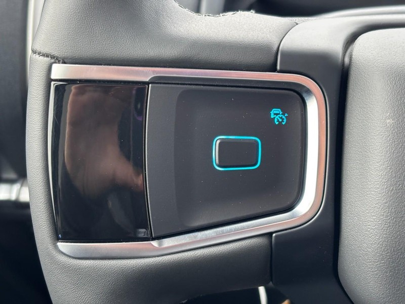 Ford Expedition Max Vehicle Full-screen Gallery Image 21