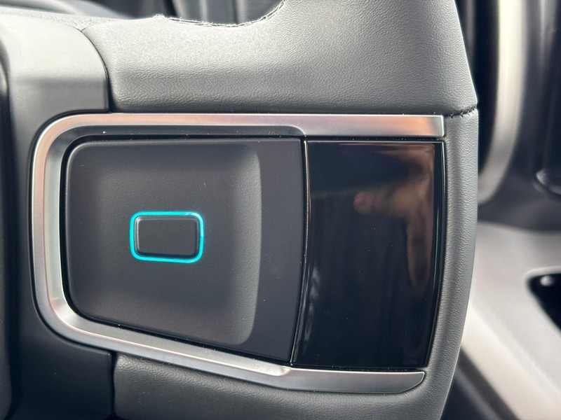 Ford Expedition Max Vehicle Full-screen Gallery Image 23