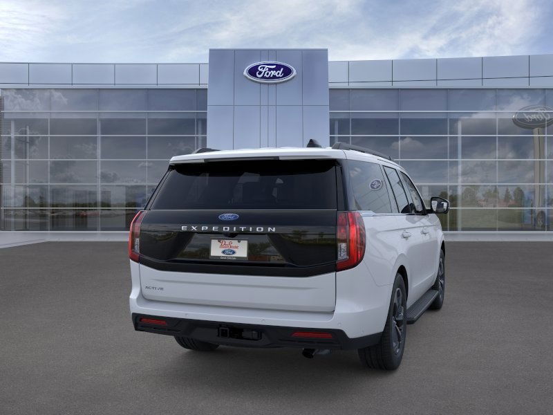 Ford Expedition Vehicle Full-screen Gallery Image 10