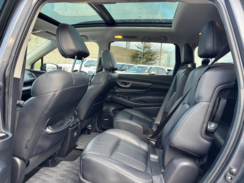 Subaru Ascent Vehicle Full-screen Gallery Image 13