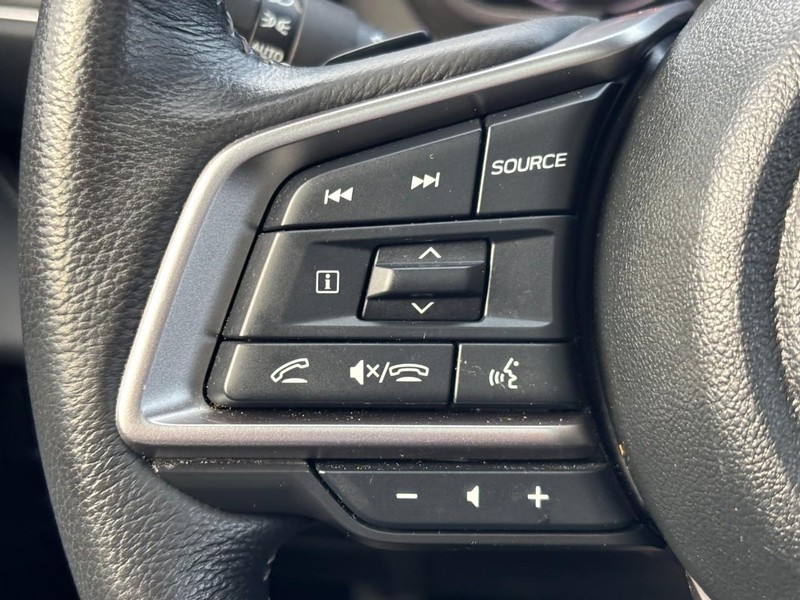 Subaru Ascent Vehicle Full-screen Gallery Image 19