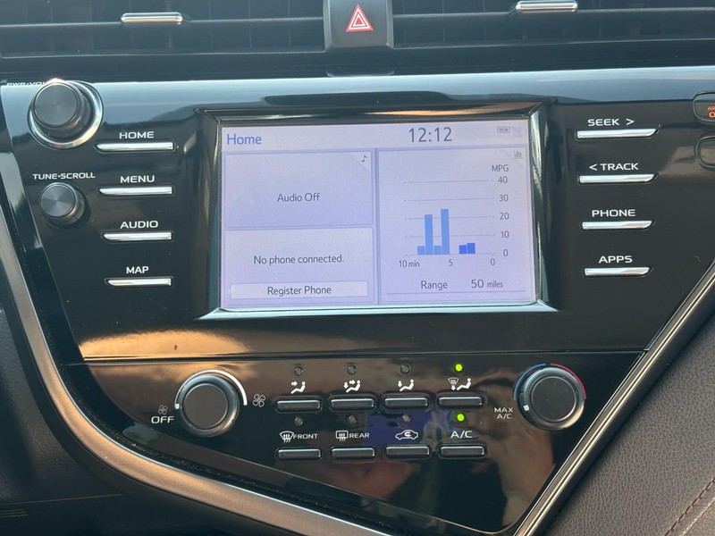 Toyota Camry Vehicle Image 21