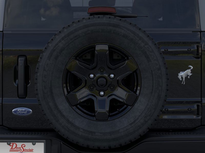 Ford Bronco Vehicle Full-screen Gallery Image 26