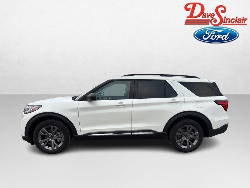 Ford Explorer Vehicle Full-screen Gallery Image 10