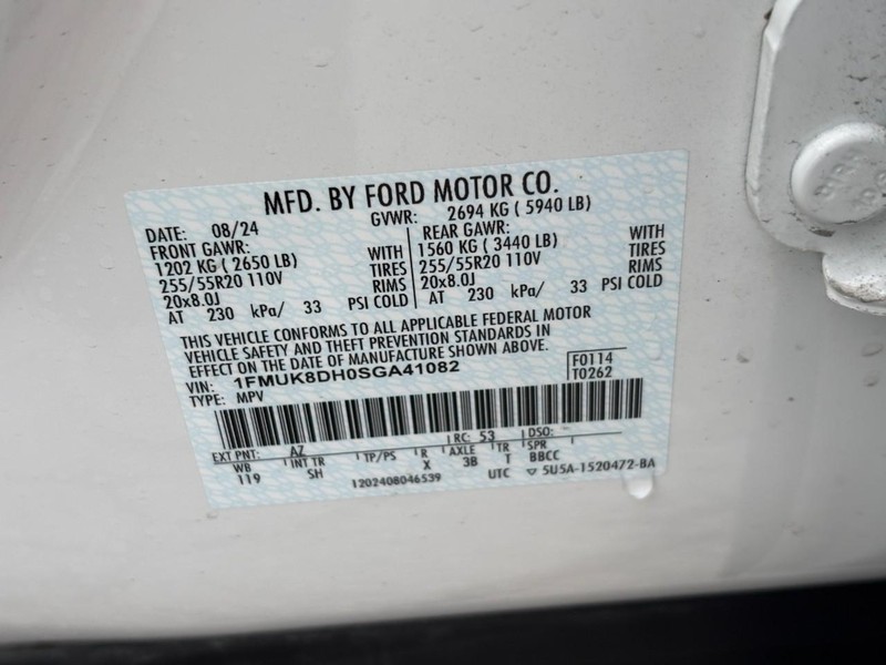 Ford Explorer Vehicle Full-screen Gallery Image 27