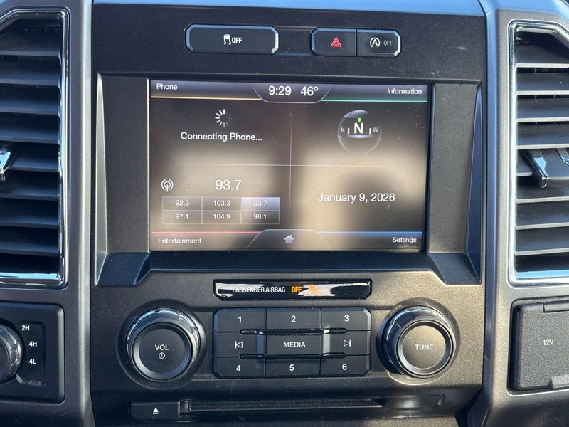 Ford F-150 Vehicle Full-screen Gallery Image 22