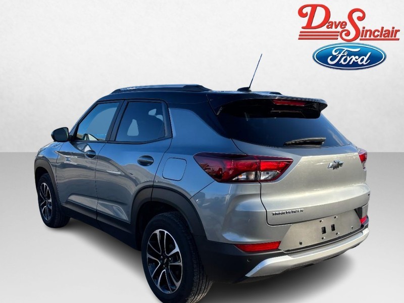 Chevrolet TrailBlazer Vehicle Full-screen Gallery Image 09