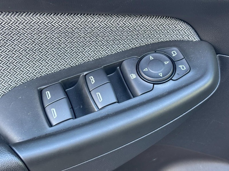 Chevrolet TrailBlazer Vehicle Full-screen Gallery Image 16