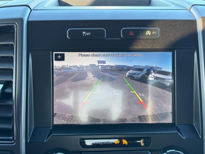 Ford F-150 Vehicle Full-screen Gallery Image 24