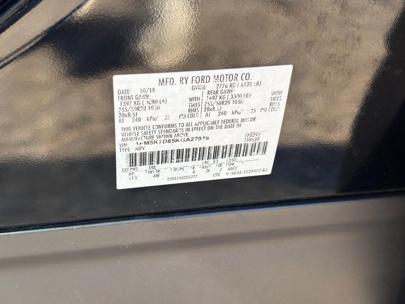 Ford Explorer Vehicle Image 26