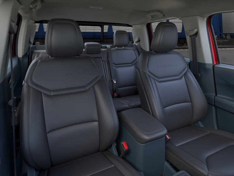 Ford Maverick Vehicle Image 12
