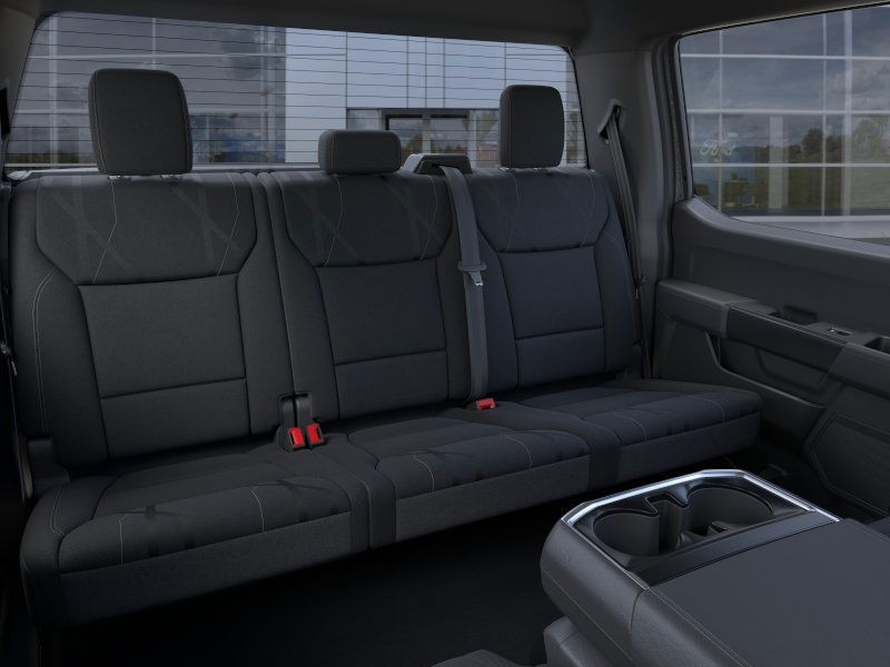 Ford F-150 Vehicle Full-screen Gallery Image 13
