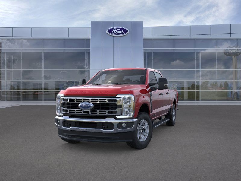 Ford Super Duty F-250 SRW Vehicle Full-screen Gallery Image 02