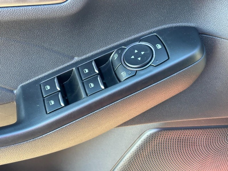 Ford Escape Vehicle Image 17