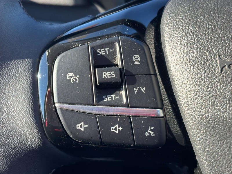 Ford Escape Vehicle Image 19