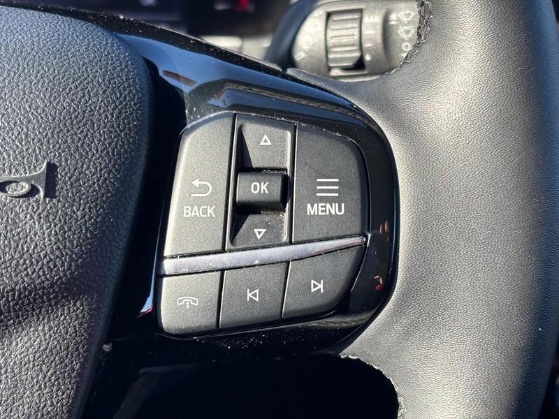 Ford Escape Vehicle Image 21