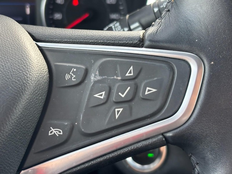 Chevrolet Equinox Vehicle Full-screen Gallery Image 19