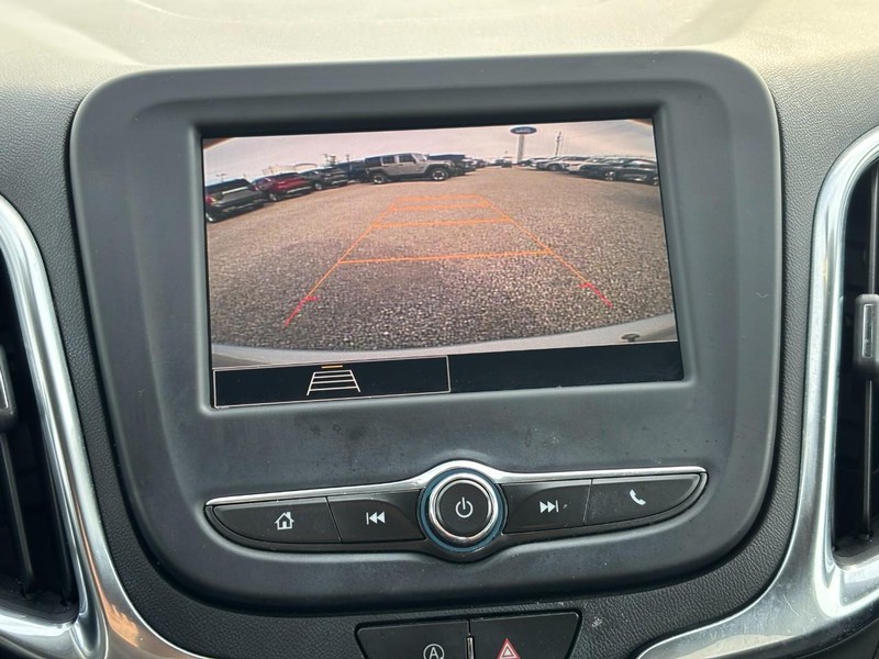 Chevrolet Equinox Vehicle Full-screen Gallery Image 22