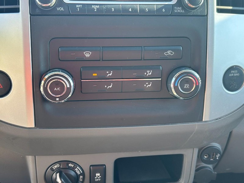 Nissan Frontier Vehicle Image 25