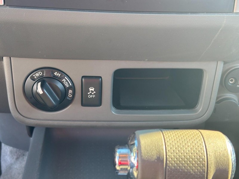 Nissan Frontier Vehicle Image 26