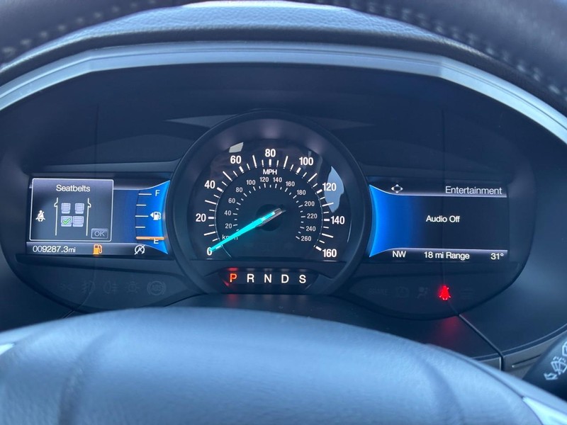 Ford Edge Vehicle Full-screen Gallery Image 22