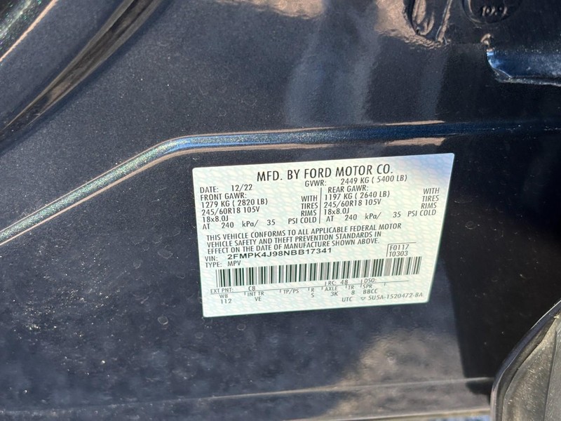 Ford Edge Vehicle Full-screen Gallery Image 26