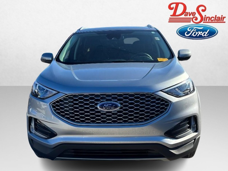 Ford Edge Vehicle Full-screen Gallery Image 02