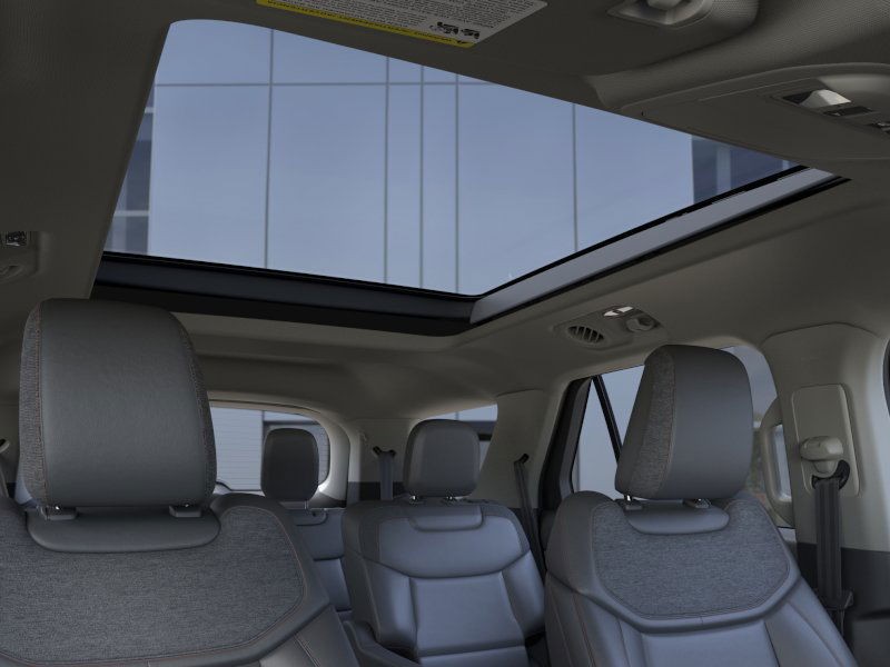 Ford Explorer Vehicle Full-screen Gallery Image 24