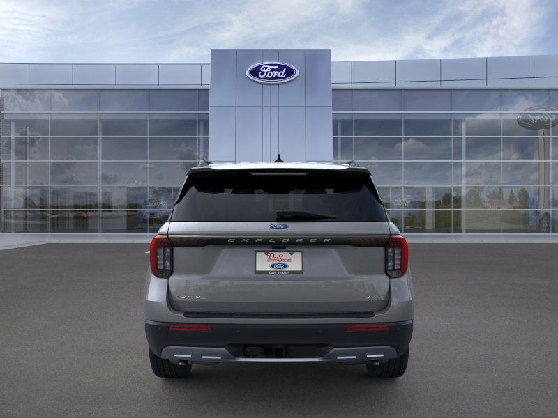 Ford Explorer Vehicle Image 07