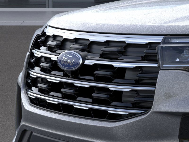 Ford Explorer Vehicle Image 19