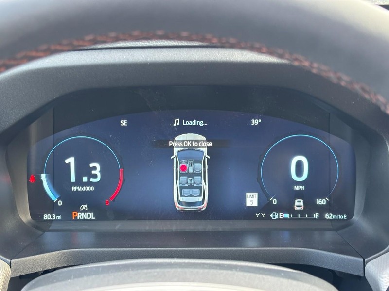 Ford Explorer Vehicle Full-screen Gallery Image 24