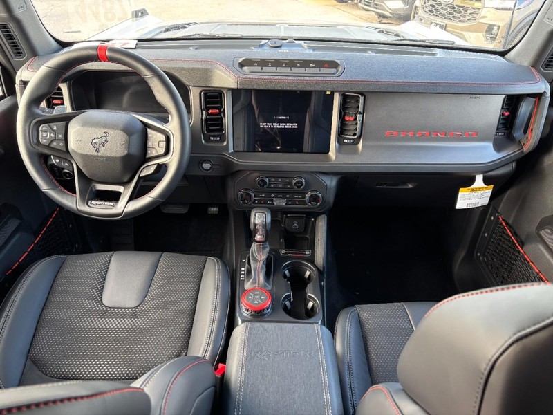 Ford Bronco Vehicle Image 13