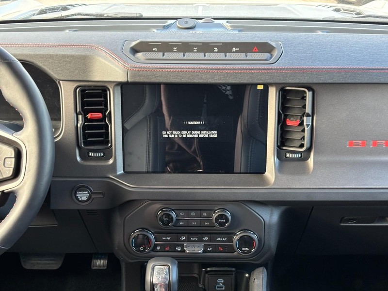 Ford Bronco Vehicle Image 15