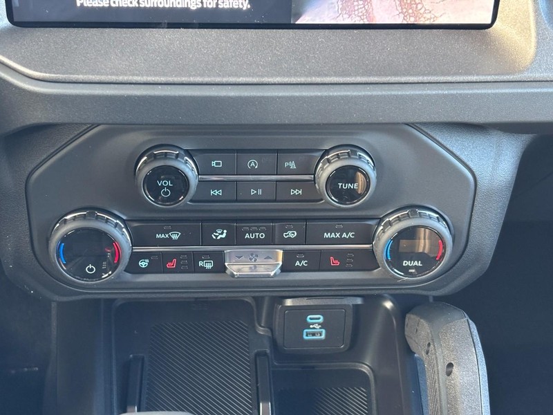 Ford Bronco Vehicle Image 26