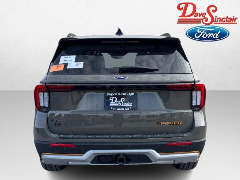 Ford Explorer Vehicle Full-screen Gallery Image 08